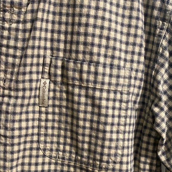 Columbia Checkered Button-Up Shirt - Picture 3 of 6
